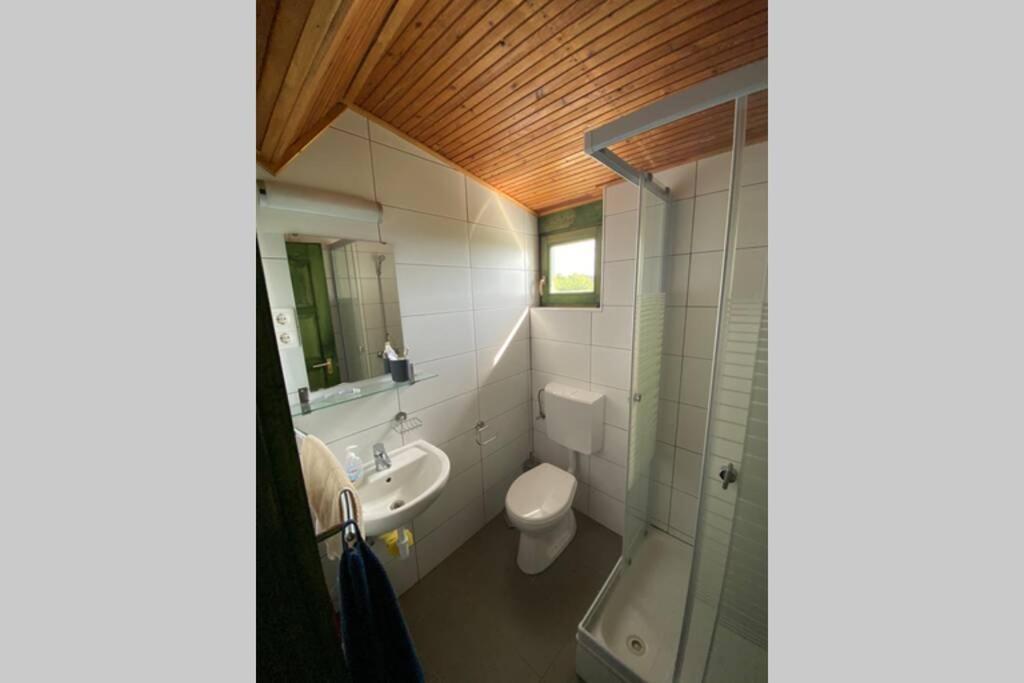 Présház a hegytetőn Apartamento Pécsely Exterior foto